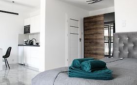 Apartament Black-Niska Z Garazem Podziemnym
