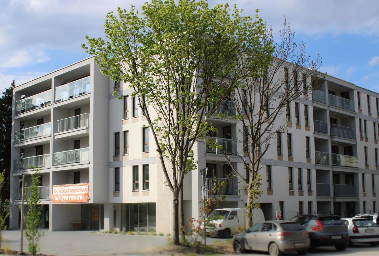 Apartament Black-Niska Z Garazem Podziemnym Кельце Екстер'єр фото